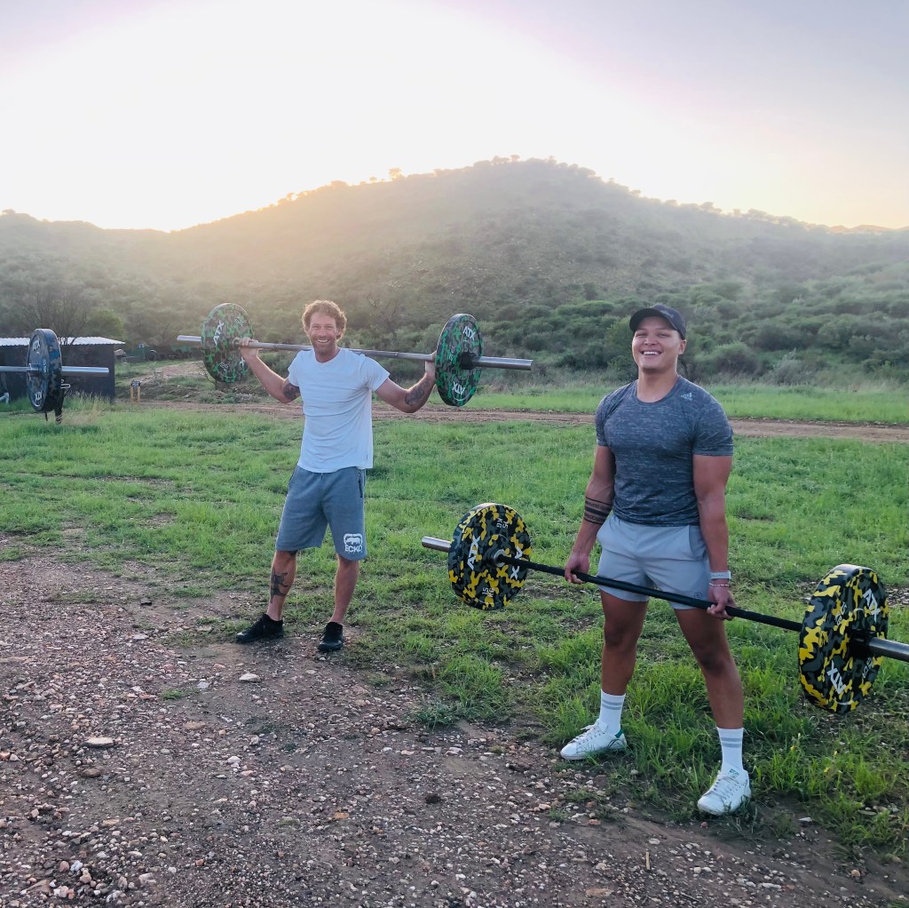 Outfit Namibia Strength Training 